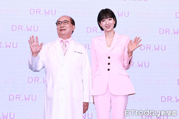 ▲▼ DR.WU x 朴信惠記者會-合照。(圖/記者黃克翔攝)