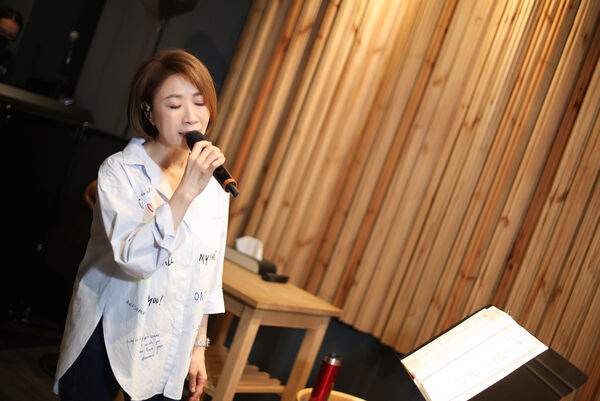 ▲▼李翊君為演唱會緊鑼密鼓練團。(圖/寬宏藝術提供)