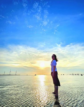 ▲▼香港「洗腳水女神」在台灣!葉蘊儀曬美照被認出。(圖/翻攝自IG)