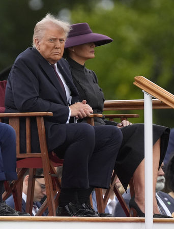 ▲▼美國總統川普與第一夫人梅蘭妮亞,前往英國進行國是訪問。(圖/路透)