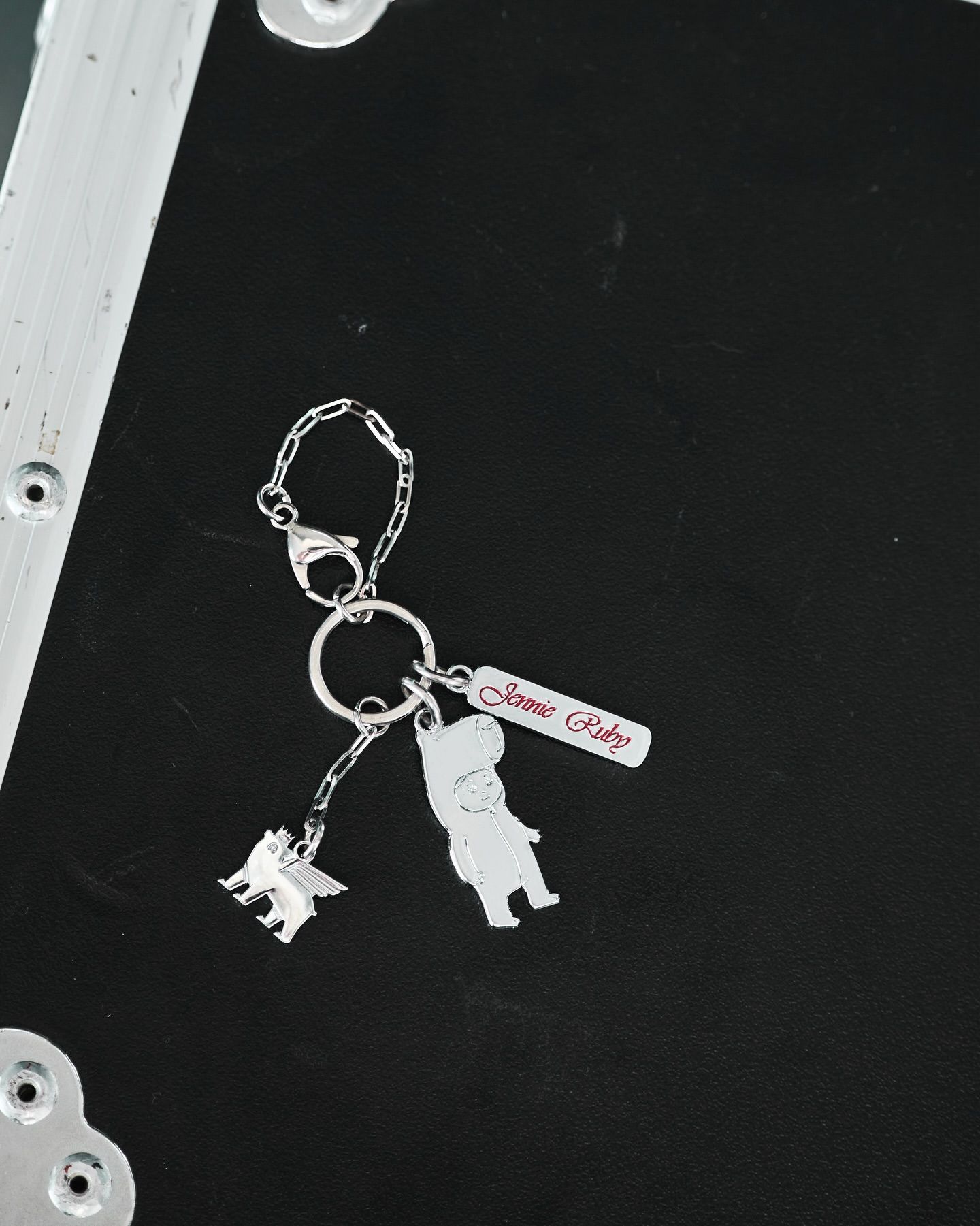 ▲STANLEY 1913 X JENNIE。(圖/永新瓦提供)