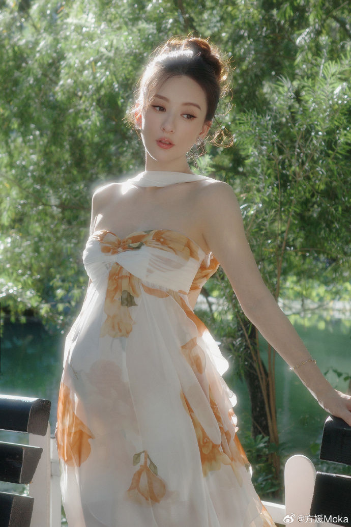 ▲▼郭富城妻懷三胎「體重曝光」網驚呆。(圖/翻攝自微博/方媛Moka)