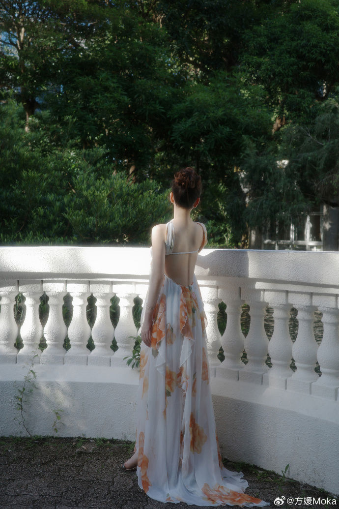 ▲▼郭富城妻懷三胎「體重曝光」網驚呆。(圖/翻攝自微博/方媛Moka)