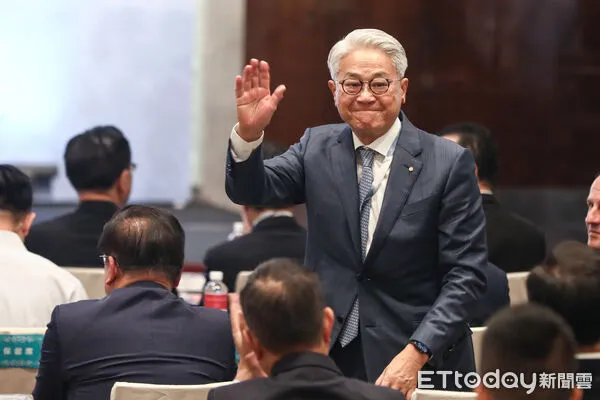 ▲台新新光金董事長吳東亮。(圖/記者林敬旻攝)