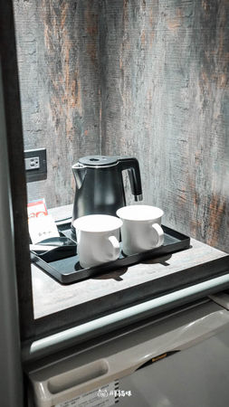 ▲▼高雄住宿推薦「西悠巢旅高雄車站館CU Hotel」,高雄車站館入住心得:近車站、智慧自助、文青設計。(圖/部落客胖貓提供)