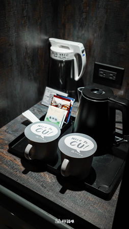 ▲▼高雄住宿推薦「西悠巢旅高雄車站館CU Hotel」,高雄車站館入住心得:近車站、智慧自助、文青設計。(圖/部落客胖貓提供)