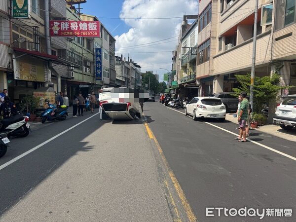 ▲▼彰化縣秀水鄉今(21)日自撞車禍。(圖/記者唐詠絮翻攝)