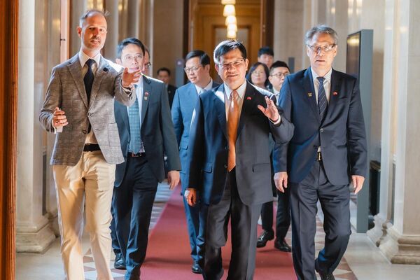 ▲▼外交部長林佳龍歐洲行最後一站來到奧地利首都維也納。(圖/翻攝自Facebook/林佳龍)