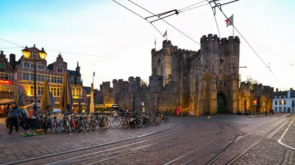 ▲▼漫遊「伯爵城堡」,周遭介紹、內部導覽與觀景台的根特天際線分享。(圖/部落客Leo提供)