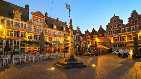 ▲▼漫遊「伯爵城堡」,周遭介紹、內部導覽與觀景台的根特天際線分享。(圖/部落客Leo提供)