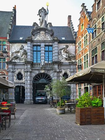 ▲▼漫遊「伯爵城堡」,周遭介紹、內部導覽與觀景台的根特天際線分享。(圖/部落客Leo提供)