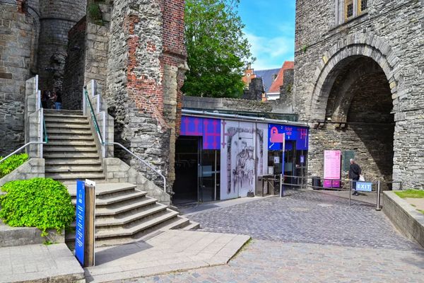 ▲▼漫遊「伯爵城堡」,周遭介紹、內部導覽與觀景台的根特天際線分享。(圖/部落客Leo提供)