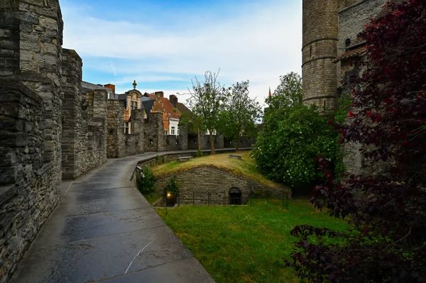 ▲▼漫遊「伯爵城堡」,周遭介紹、內部導覽與觀景台的根特天際線分享。(圖/部落客Leo提供)