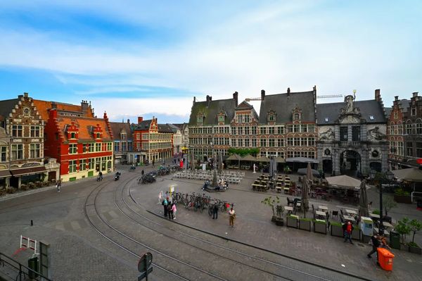 ▲▼漫遊「伯爵城堡」,周遭介紹、內部導覽與觀景台的根特天際線分享。(圖/部落客Leo提供)