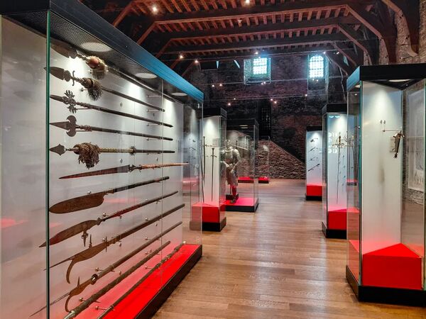 ▲▼漫遊「伯爵城堡」,周遭介紹、內部導覽與觀景台的根特天際線分享。(圖/部落客Leo提供)