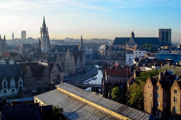 ▲▼漫遊「伯爵城堡」,周遭介紹、內部導覽與觀景台的根特天際線分享。(圖/部落客Leo提供)