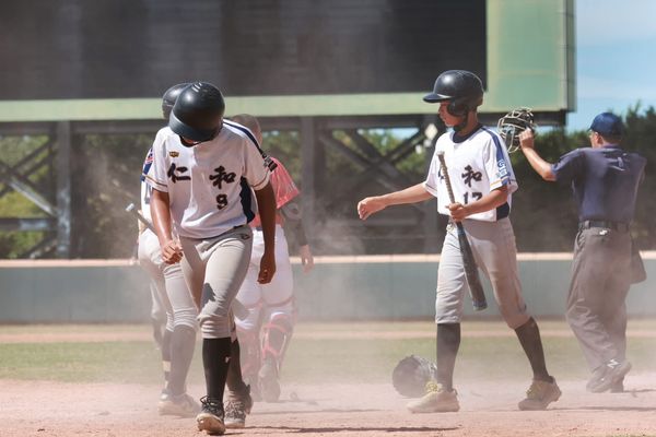 ▲李佳樺超遠三分砲帶動!仁和國中火力全開 8比2打敗重慶國中。▲呂祥瑞場內轟、洪梓翔投打俱佳 三光國中6比4戰勝七賢。(圖/桃園市桃園盃全國四級棒球錦標賽提供,下同)