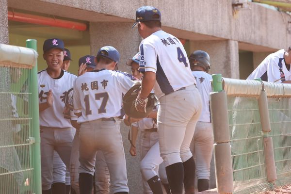 ▲李佳樺超遠三分砲帶動!仁和國中火力全開 8比2打敗重慶國中。▲呂祥瑞場內轟、洪梓翔投打俱佳 三光國中6比4戰勝七賢。(圖/桃園市桃園盃全國四級棒球錦標賽提供,下同)