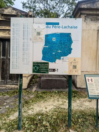 ▲▼法國代表性公墓「巴黎拉雪茲神父公墓」遊覽方式與名人墓地介紹、有用連結分享。(圖/部落客Leo提供)