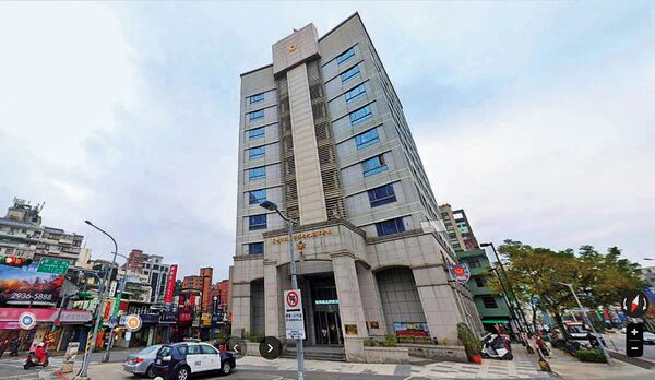 北市文山二分局(圖)聲稱已掌握嫌犯身分,但半個月過去仍未逮到人。(翻攝GoogleMaps)