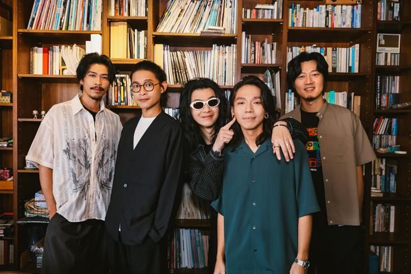 ▲▼〈散散步〉特別融入以諾女兒的童趣音效 。(圖/相信音樂提供)