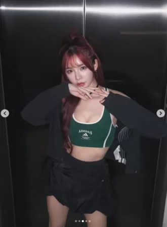 ▲▼小龍女李恩菲。(圖/翻攝自Instagram/aviva_1028)