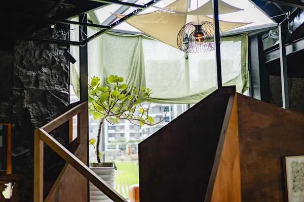 ▲▼全新桃園龍潭田野咖啡廳。(圖/部落客黑皮提供)