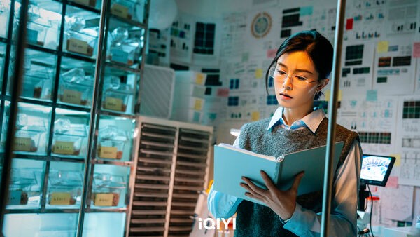 ▲《不眠日》由白敬亭、文詠珊主演。(圖/iQIYI愛奇藝國際版提供)