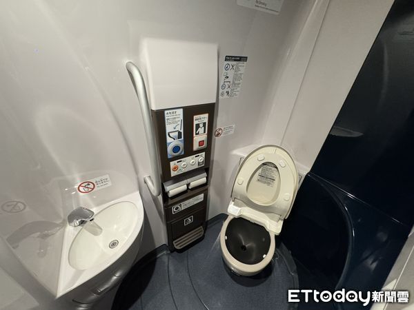 ▲▼高鐵引進日本N700S新車,並命名為N700ST,內裝將大改版新增23個亮點。(圖/記者李姿慧攝)