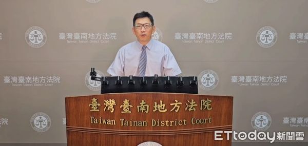 ▲台鹽綠能涉弊案被告陳啓昱等人,獲台南地院裁定交保並限制居住。(圖/記者林東良翻攝,下同)