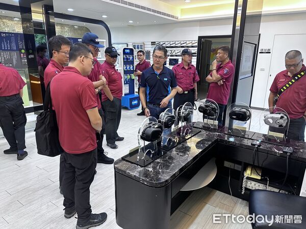 ▲南消第四大隊新化分隊24日實地踏勘桂盟國際股份有限公司,檢視火災應變流程及廠區安全措施。(記者林東良翻攝,下同)