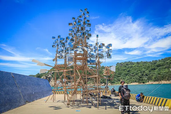 ▲▼馬祖南竿山隴澳口馬來西亞藝術家朱威龍《漁夢》。(圖/記者蔡玟君攝)