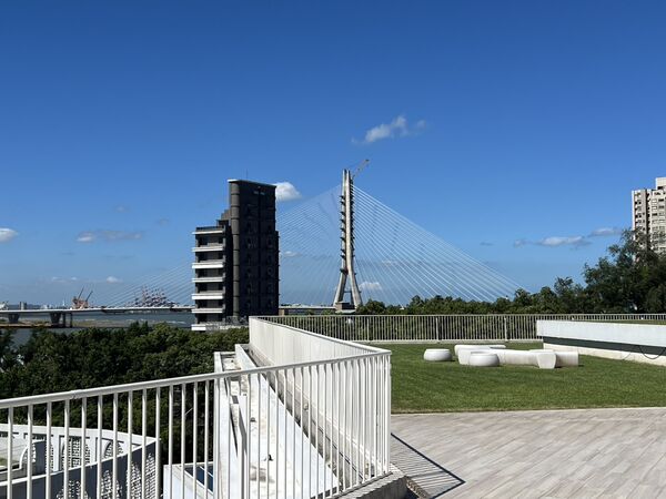 ▲將捷金鬱金香酒店推出「2025跨年三天兩夜住房專案」,將捷金鬱金香酒店賞跨年煙火和淡江大橋。(圖/業者提供)