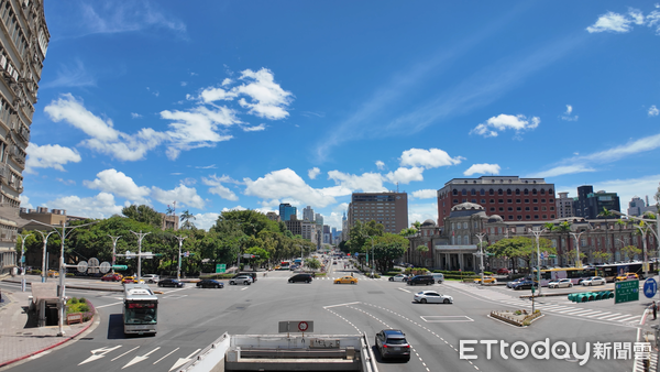 ▲▼台北街景,空氣汙染,咳嗽,天氣。(圖/記者姜國輝攝)
