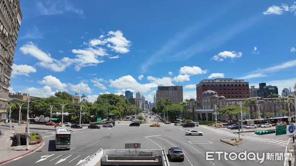 ▲▼台北街景,空氣汙染,咳嗽,天氣。(圖/記者姜國輝攝)