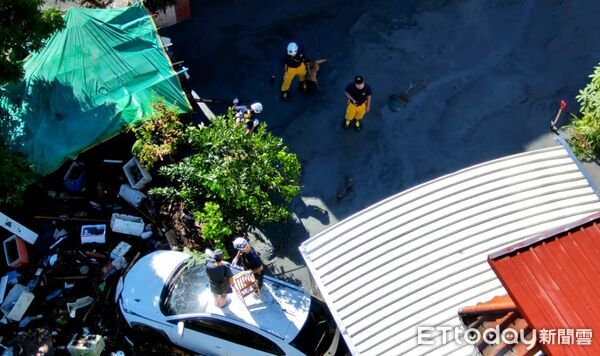 ▲▼ 花蓮光復鄉25日空拍畫面 。(圖/高雄市消防局提供)