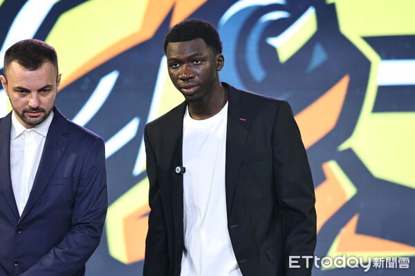 ▲阿巴西出席TPBL職籃新賽季啟動記者會。(圖/記者林敬旻攝)