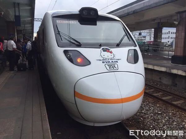 ▲為協助花蓮光復水災復原工作,台鐵公司於9月27日起至29日加開10班次列車。(圖/記者王兆麟翻攝)