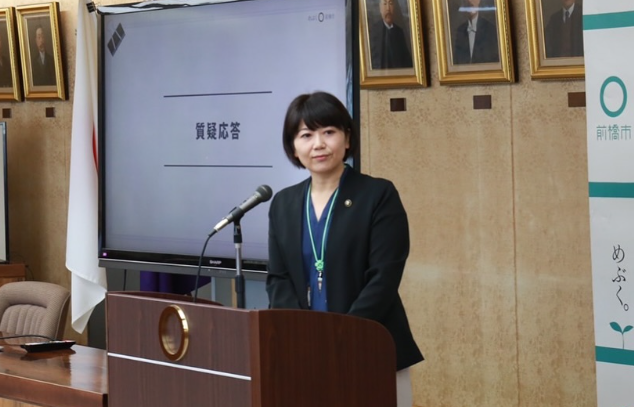 ▲▼日本女市長帶「已婚男下屬」開房10次! 陷不倫辯稱:談公事。(圖/小川晶IG)