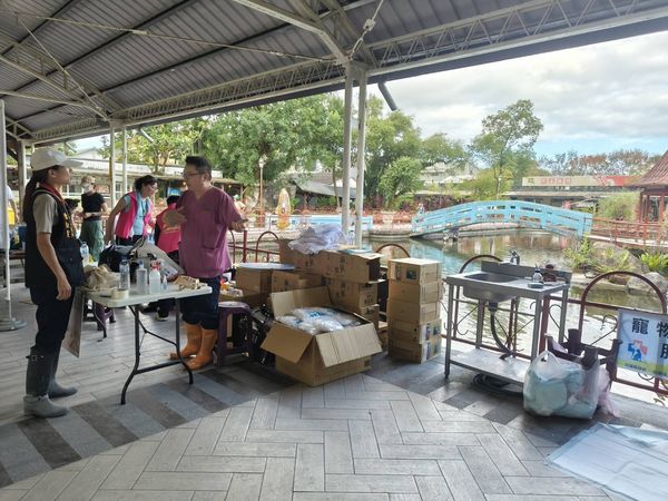 ▲▼花蓮災區狗狗義診。(圖/花蓮縣政府)