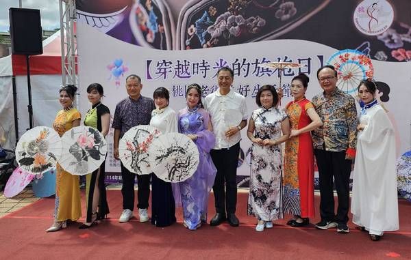 ▲桃園文昌宮「旗袍日」登場