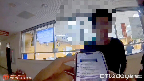 ▲中正一警方日前在法院內逮捕涉嫌竊車的王姓慣竊。(圖/記者張君豪翻攝)