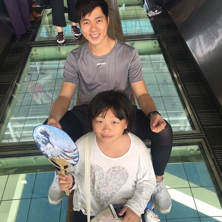 ▲護校生外甥女遭拖吊車二度輾斃,古程丰公開發聲。(圖/小超人綜合體能俱樂部提供)