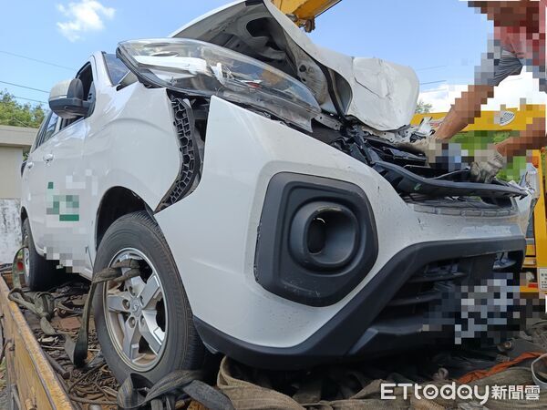 ▲國道1號北向永康路段發生4車連環追撞事故,2人受傷送醫。(記者林東良翻攝,下同)