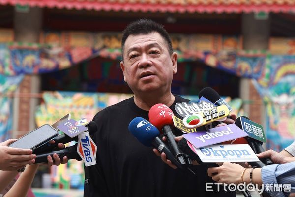 ▲孫德榮替于朦朧舉行祈福超渡儀式。(圖/記者呂佳賢攝)