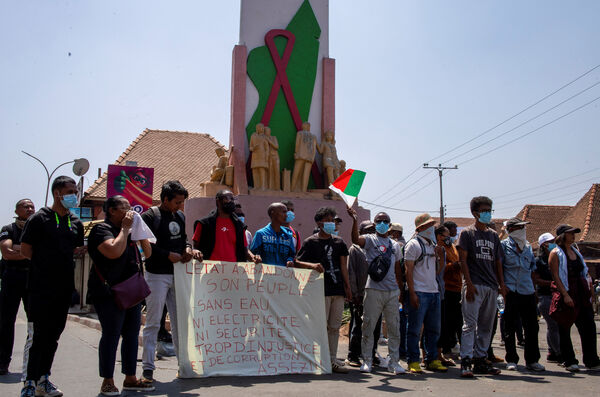 ▲▼馬達加斯加近來因長期停水停電問題,引爆號稱「Z世代」的抗議運動。(圖/路透)