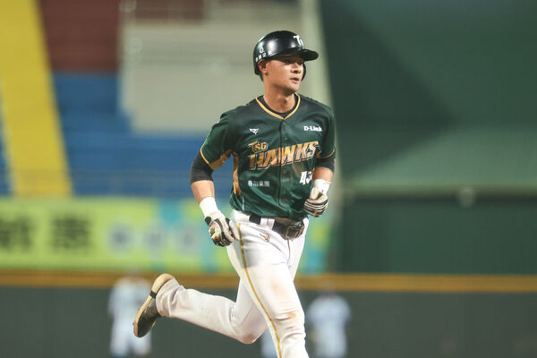 ▲陳鐿中、胡冠俞。(圖/中職提供)