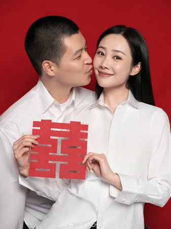 ▲▼《如懿傳》女星李純官宣結婚。(圖/翻攝自微博)