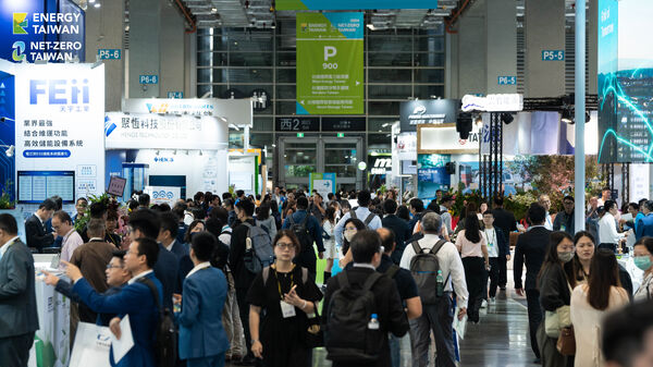 ▲2025台灣國際智慧能源週與淨零永續展10月登場,預計3天展期將吸引近28,000名國內、外參觀者參與。圖為2024年現場。(圖/貿協提供)