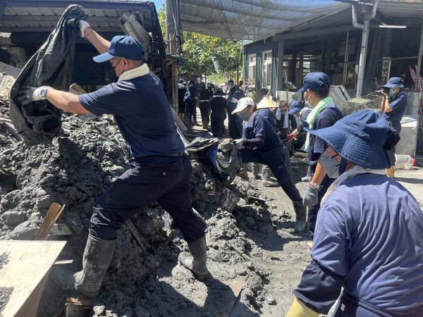 ▲慈濟守護光復災區 服務、物資與醫療援助持續進行。(圖/慈濟提供)